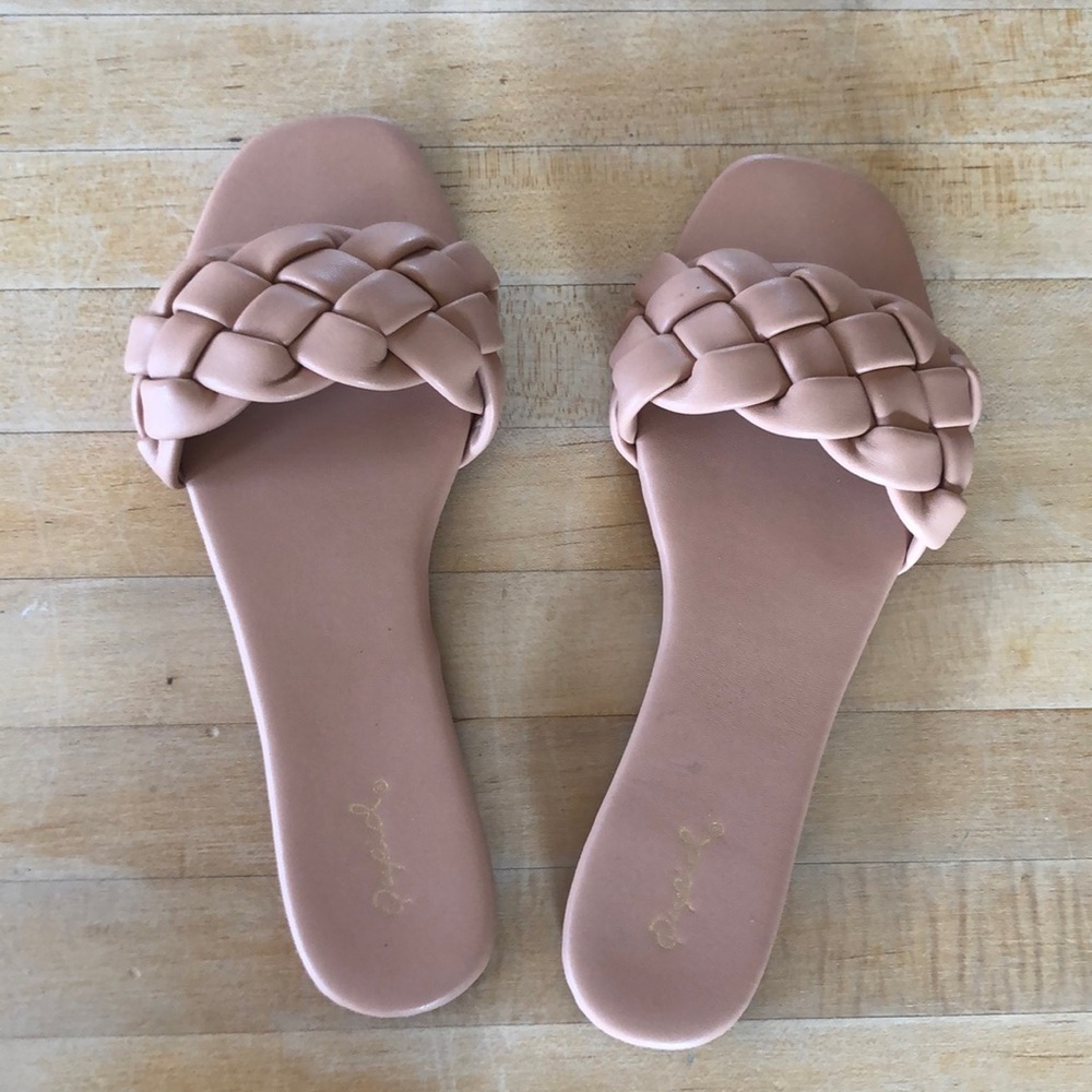 Qupid Pink Slides
